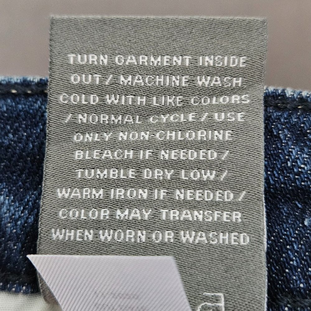 NWT TORRID Destructed Knee Distressed Button Fly Raw Hem Jean 18S 14589345 - Picture 11 of 13